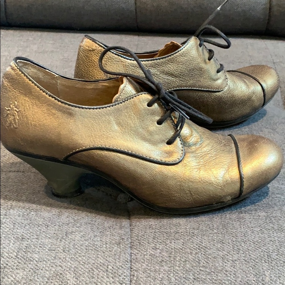 Fly London Gold Metallic Leather LaceUp Heels Sz38